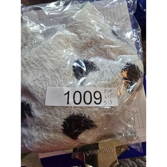 Fuzzy Kids Sweater Black Cat Faces By S. Oliver Size 5/6 Polyester White & Black - Picture 7 of 7